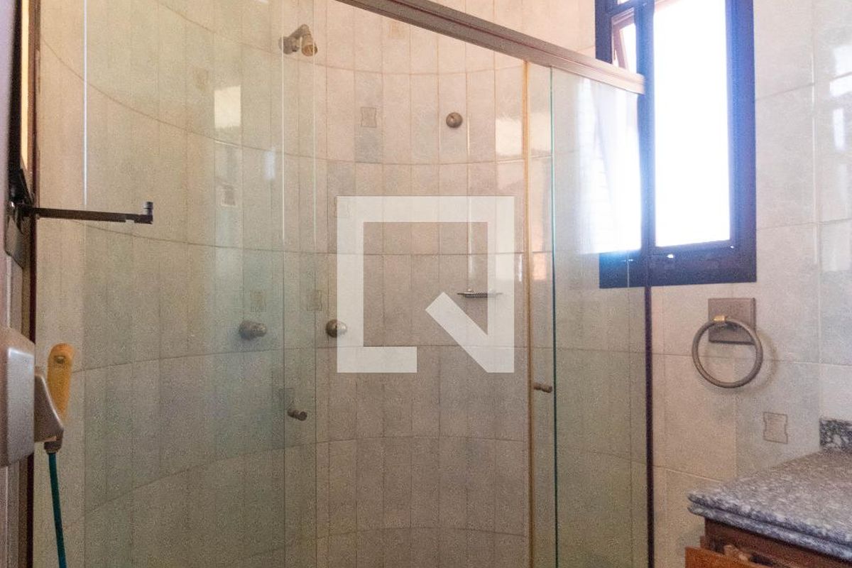 Casa à Venda - Guanabara, 5 Quartos,  450 m2 em , Campinas - sp | SoloBR