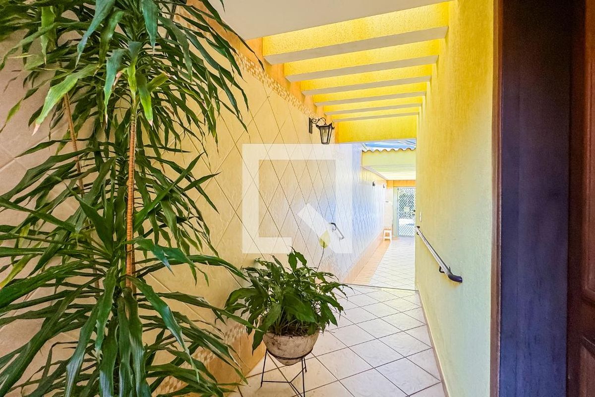 Casa, 4 quartos, 227 m² - Foto 160