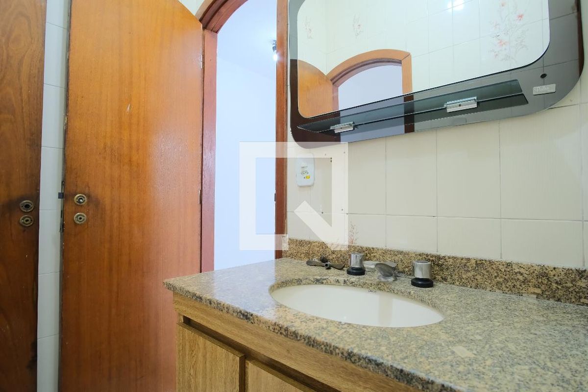 Casa, 3 quartos, 250 m² - Foto 78