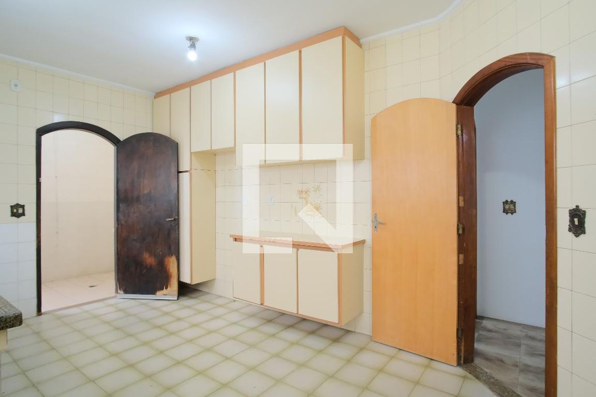 Casa, 3 quartos, 250 m² - Foto 86