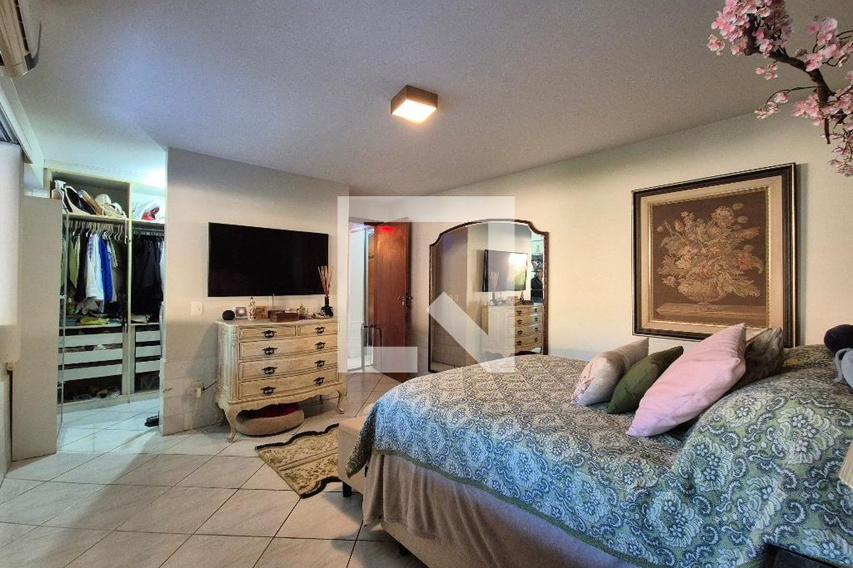 Casa, 4 quartos, 320 m² - Foto 40