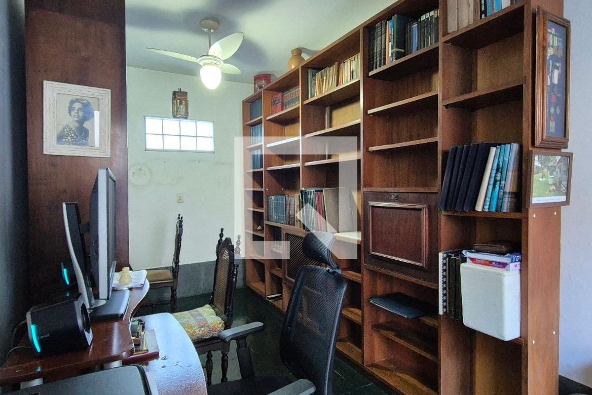 Casa, 4 quartos, 320 m² - Foto 28