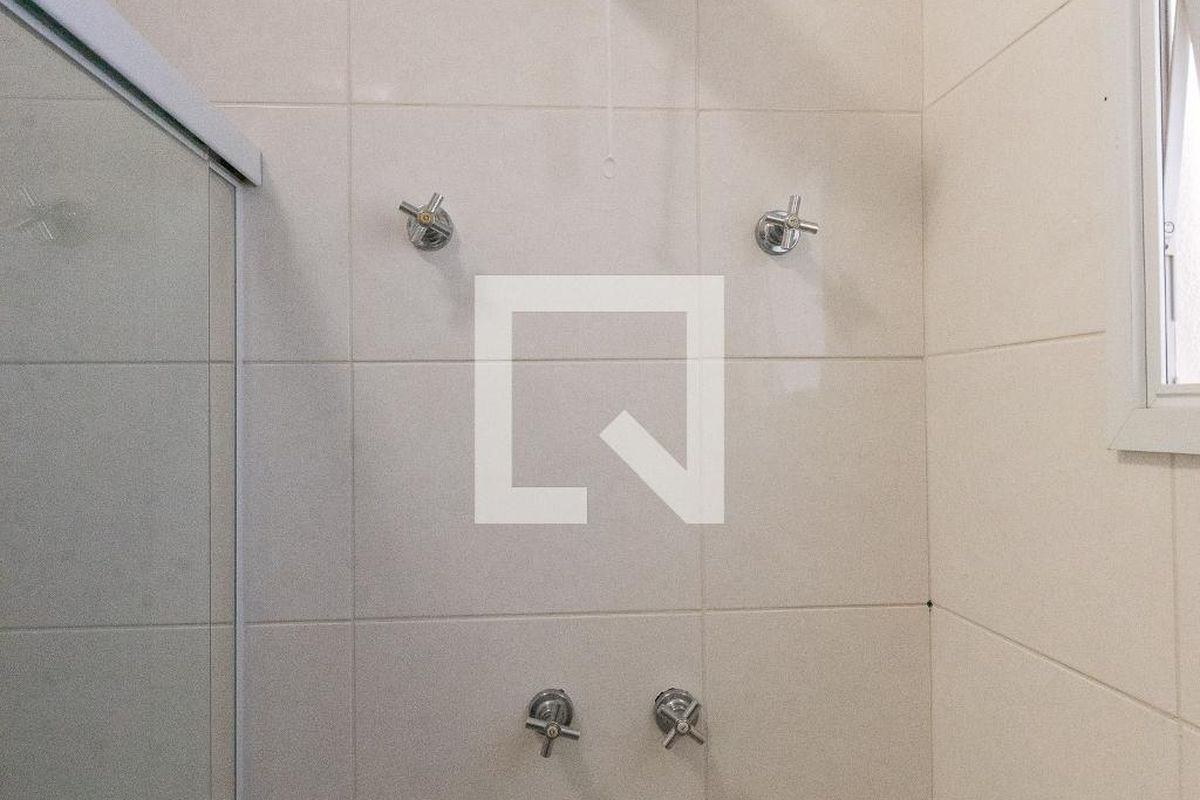 Casa à Venda - Swiss Park, 4 Quartos,  250 m2 em , Campinas - sp | SoloBR