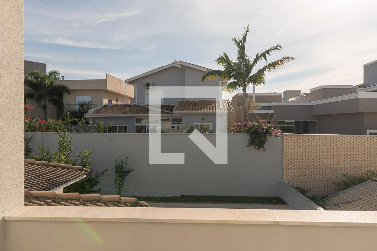 Casa à Venda - Swiss Park, 4 Quartos,  250 m2 em , Campinas - sp | SoloBR