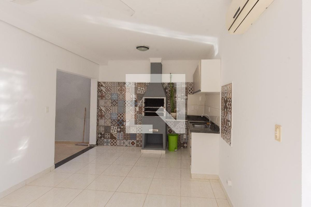 Casa à Venda - Swiss Park, 4 Quartos,  250 m2 em , Campinas - sp | SoloBR