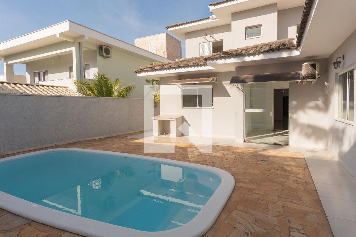 Casa à Venda - Swiss Park, 4 Quartos,  250 m2 em , Campinas - sp | SoloBR