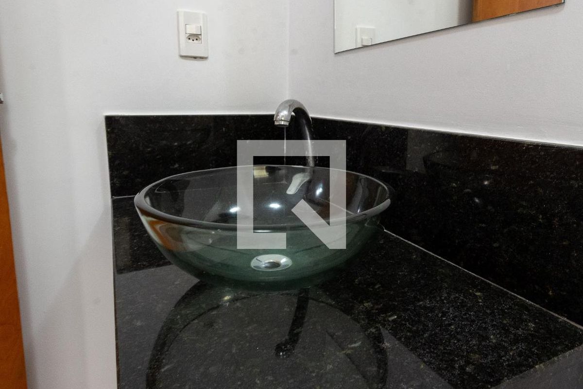 Casa à Venda - Swiss Park, 4 Quartos,  250 m2 em , Campinas - sp | SoloBR