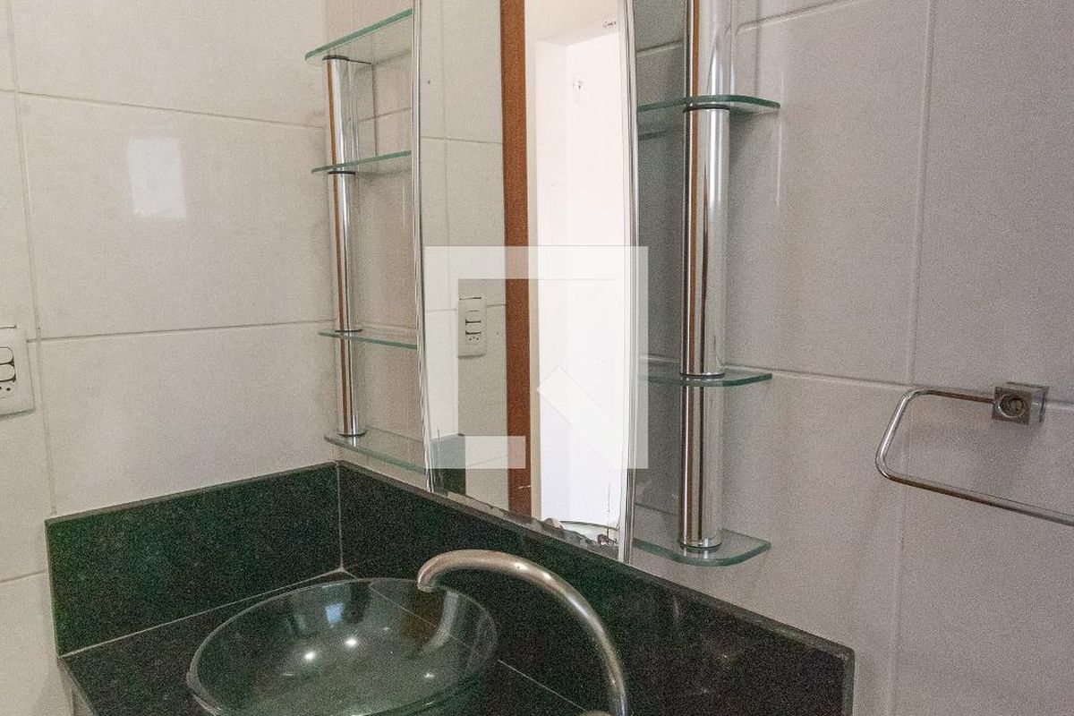 Casa à Venda - Swiss Park, 4 Quartos,  250 m2 em , Campinas - sp | SoloBR