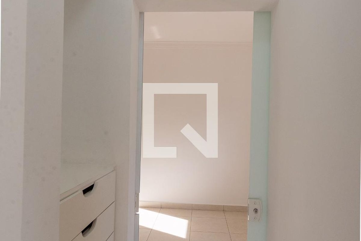 Casa à Venda - Swiss Park, 4 Quartos,  250 m2 em , Campinas - sp | SoloBR