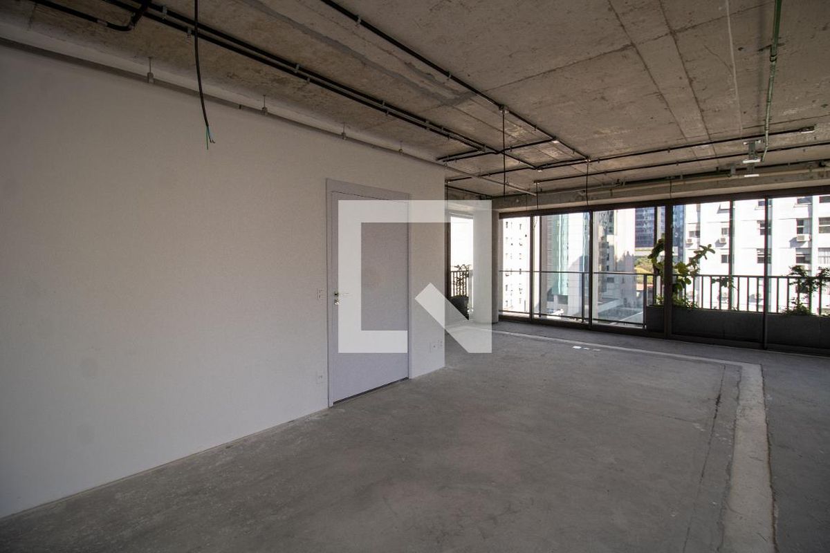 Apartamento, 3 quartos, 209 m² - Foto 2