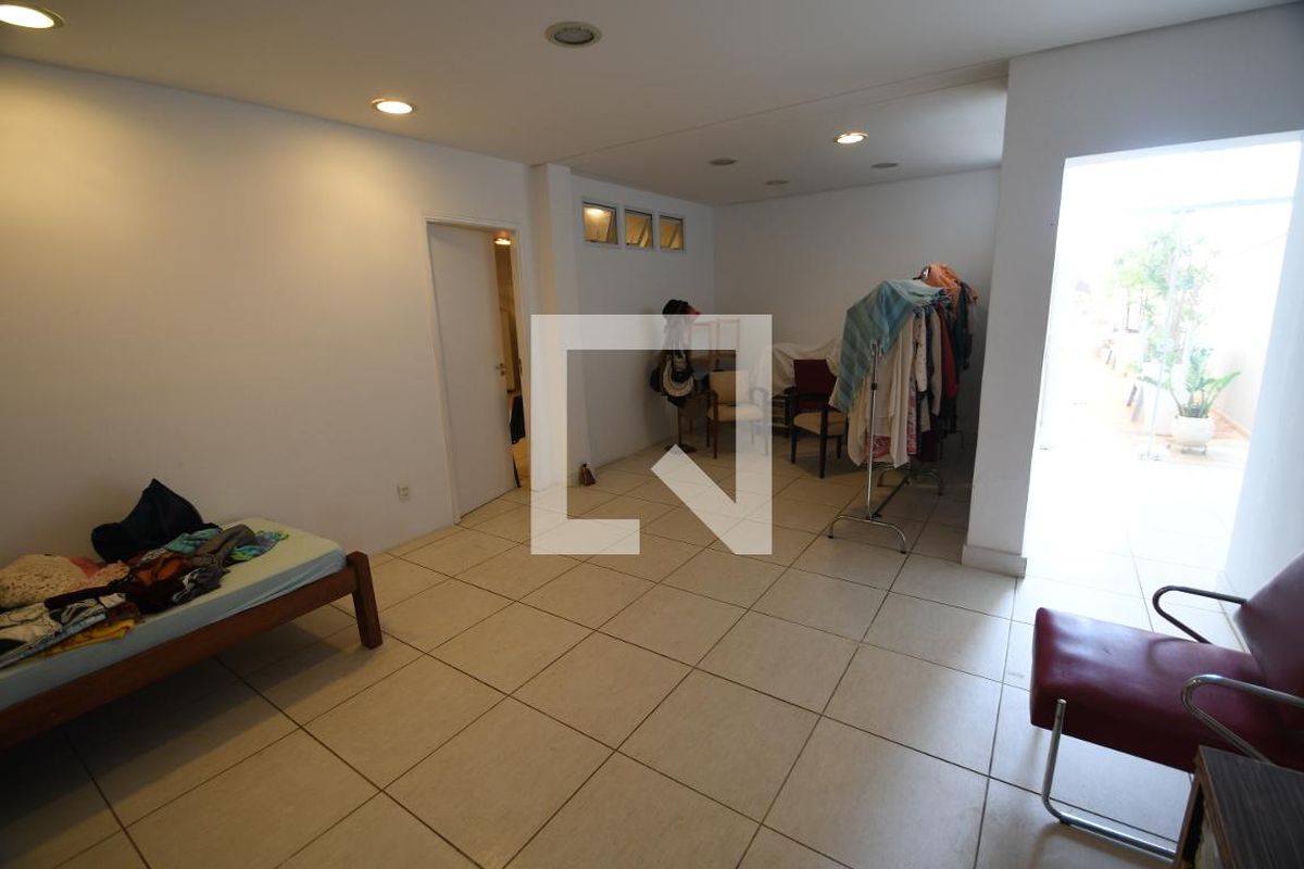 Casa à Venda - Jardim Chapadão, 5 Quartos,  450 m2 em , Campinas - sp | SoloBR