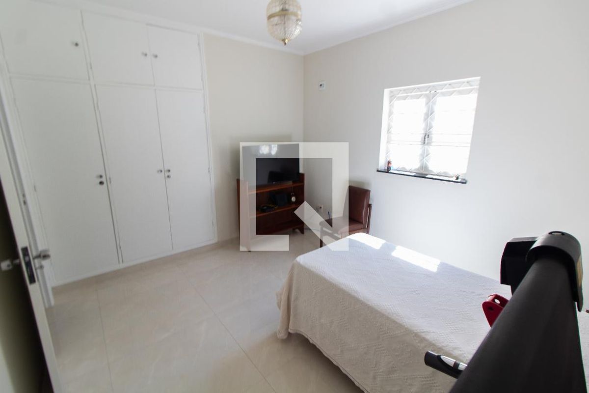 Casa à Venda - Jardim Chapadão, 4 Quartos,  212 m2 em , Campinas - sp | SoloBR