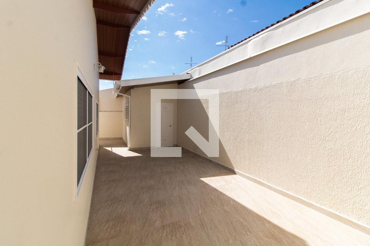 Casa à Venda - Jardim Chapadão, 4 Quartos,  212 m2 em , Campinas - sp | SoloBR