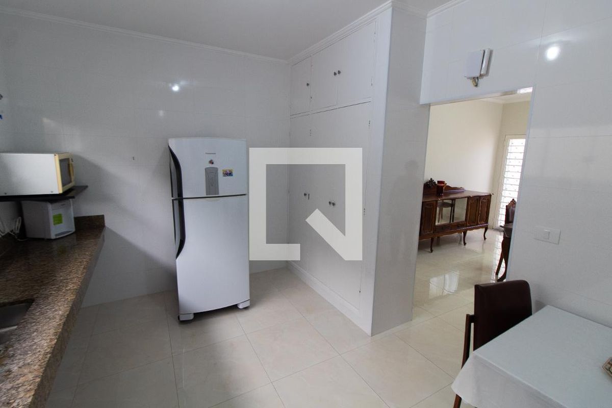 Casa à Venda - Jardim Chapadão, 4 Quartos,  212 m2 em , Campinas - sp | SoloBR