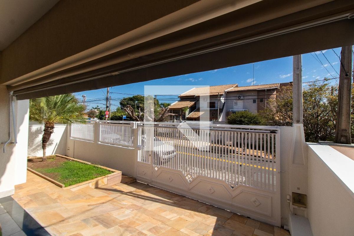 Casa à Venda - Jardim Chapadão, 4 Quartos,  212 m2 em , Campinas - sp | SoloBR