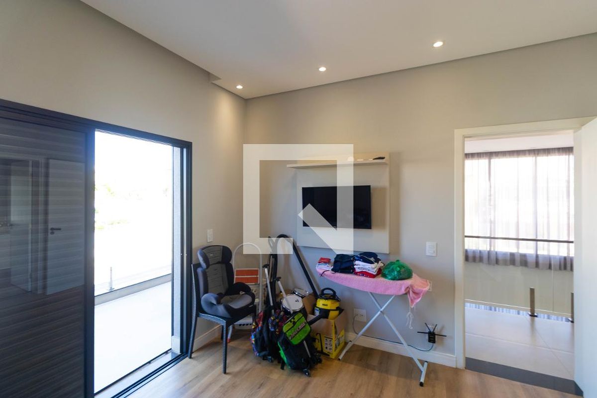 Casa à Venda - Swiss Park, 3 Quartos,  450 m2 em , Campinas - sp | SoloBR