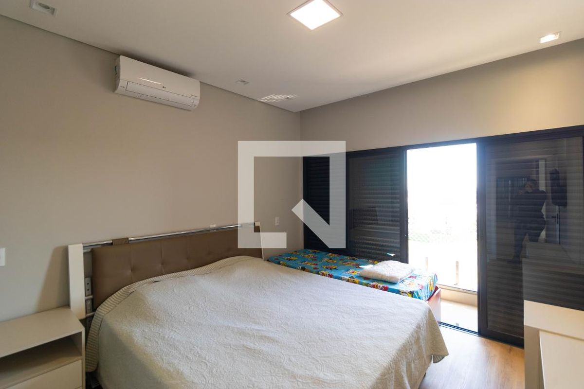 Casa à Venda - Swiss Park, 3 Quartos,  450 m2 em , Campinas - sp | SoloBR
