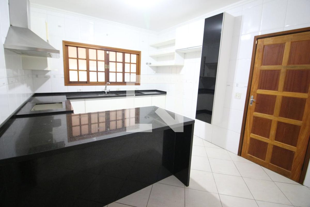 Casa, 3 quartos, 189 m² - Foto 64