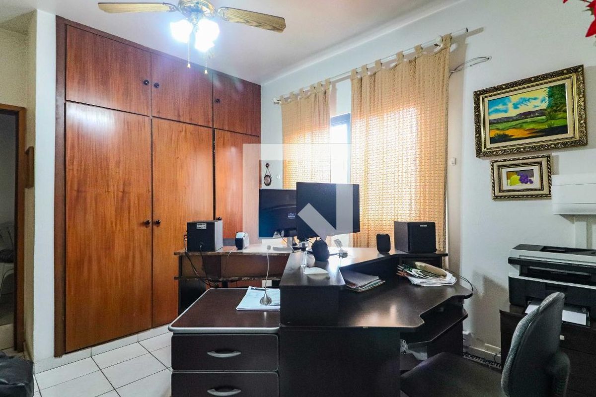 Casa, 3 quartos, 272 m² - Foto 46