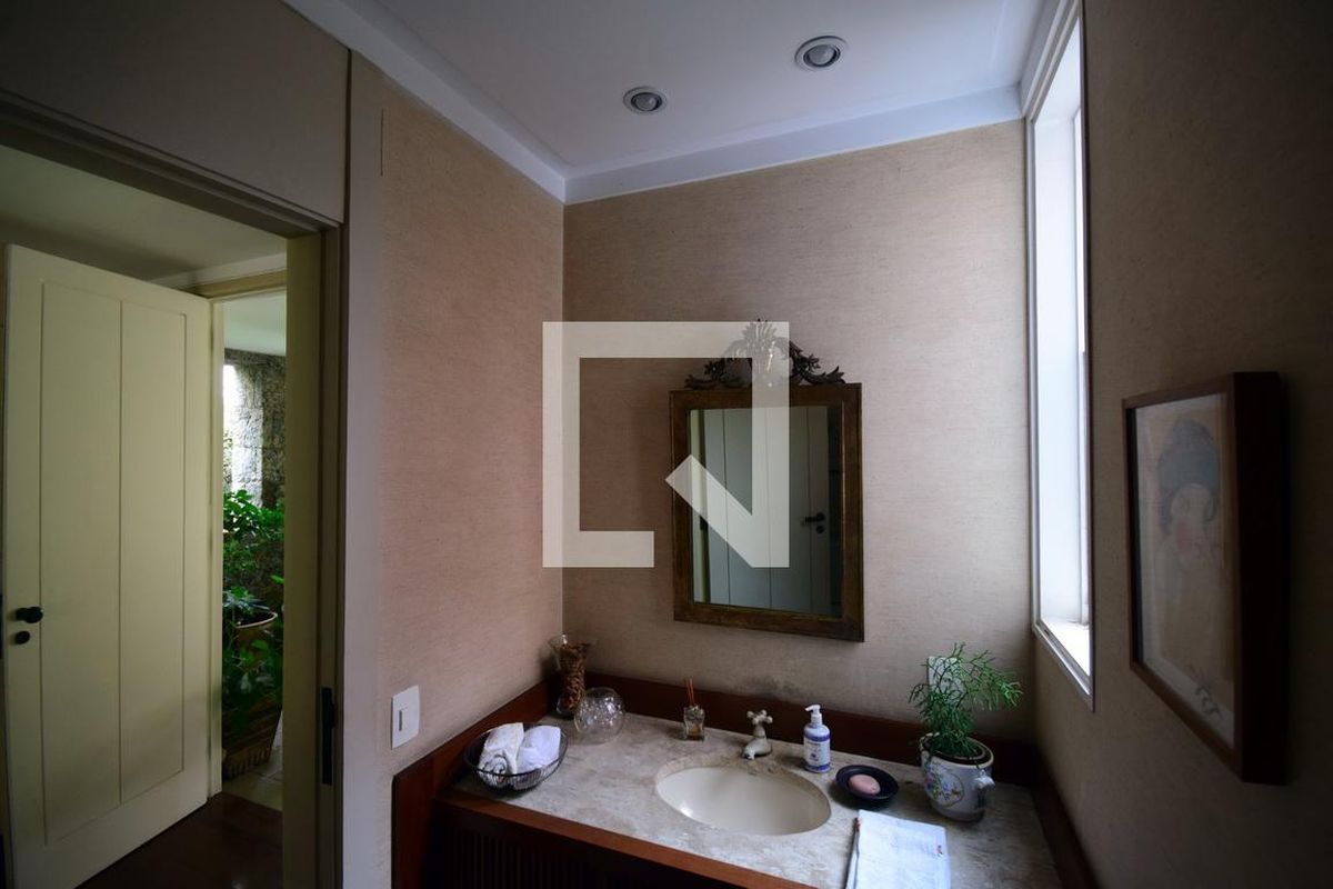 Casa, 4 quartos, 650 m² - Foto 40