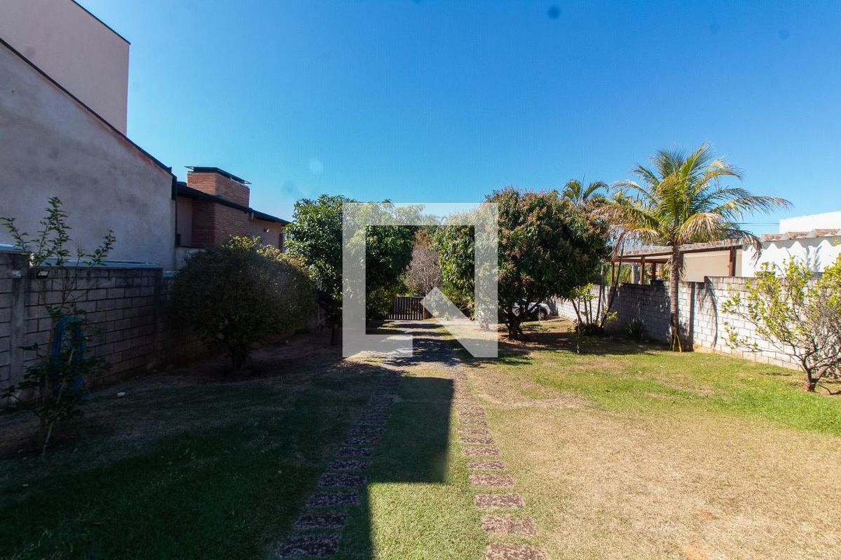 Casa à Venda - Lot. Alphaville Campinas, 3 Quartos,  283 m2 em , Campinas - sp | SoloBR