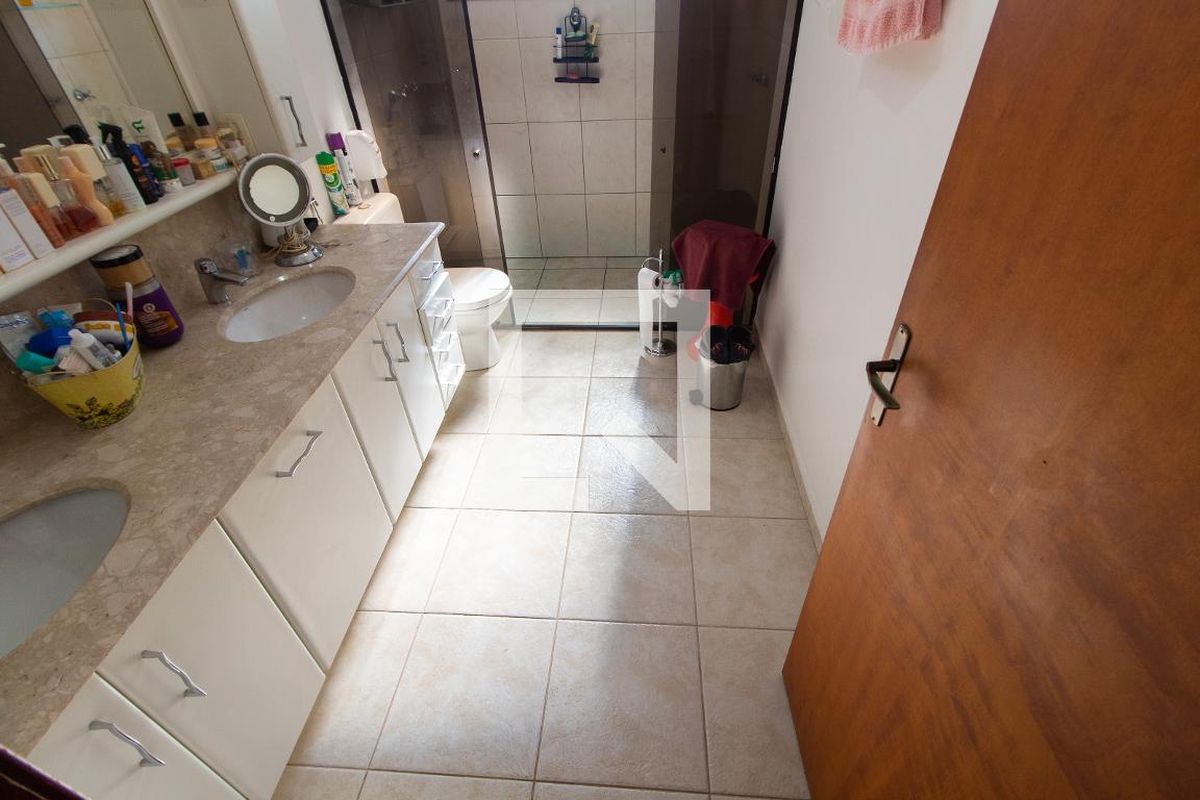 Casa à Venda - Lot. Alphaville Campinas, 3 Quartos,  283 m2 em , Campinas - sp | SoloBR