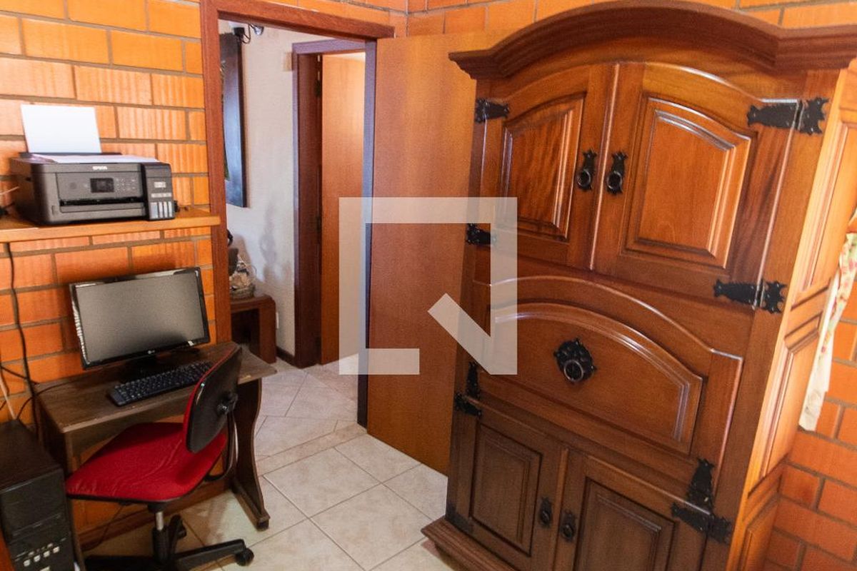 Casa à Venda - Lot. Alphaville Campinas, 3 Quartos,  283 m2 em , Campinas - sp | SoloBR