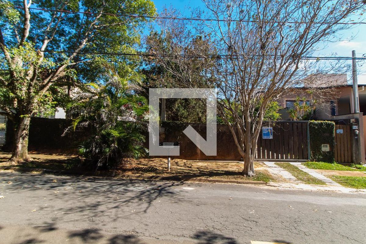 Casa à Venda - Lot. Alphaville Campinas, 3 Quartos,  283 m2 em , Campinas - sp | SoloBR