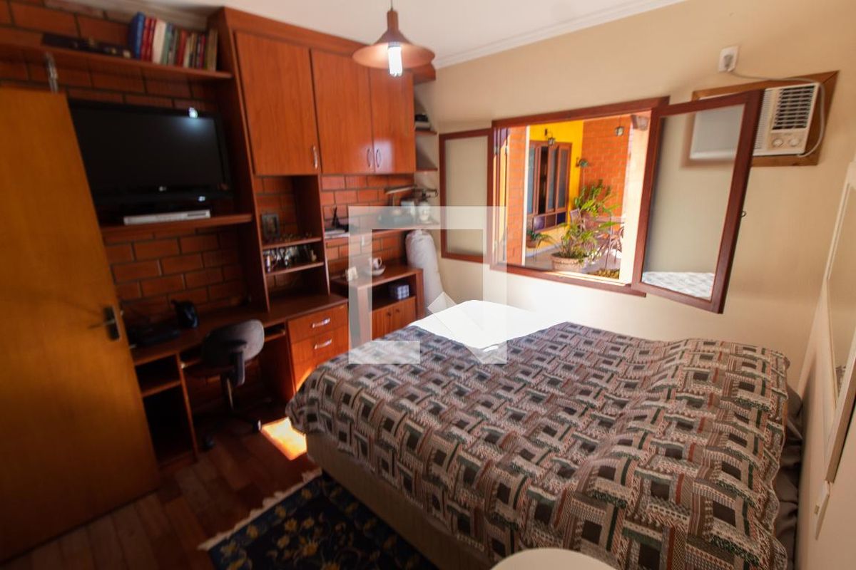 Casa à Venda - Lot. Alphaville Campinas, 3 Quartos,  283 m2 em , Campinas - sp | SoloBR
