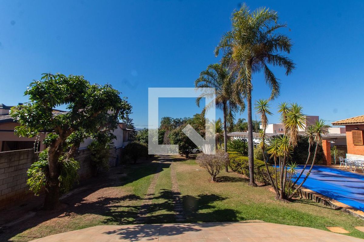 Casa à Venda - Lot. Alphaville Campinas, 3 Quartos,  283 m2 em , Campinas - sp | SoloBR