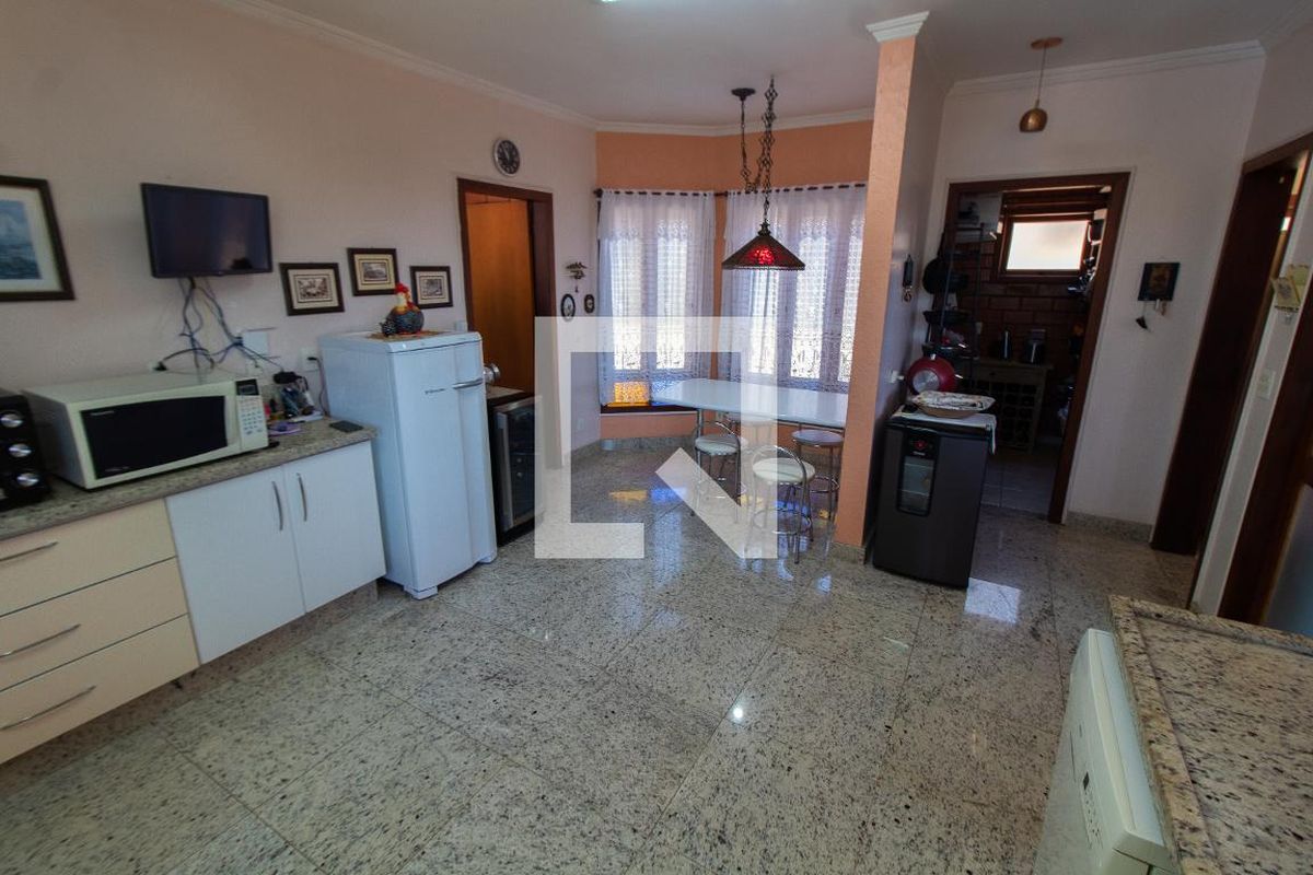 Casa à Venda - Lot. Alphaville Campinas, 3 Quartos,  283 m2 em , Campinas - sp | SoloBR