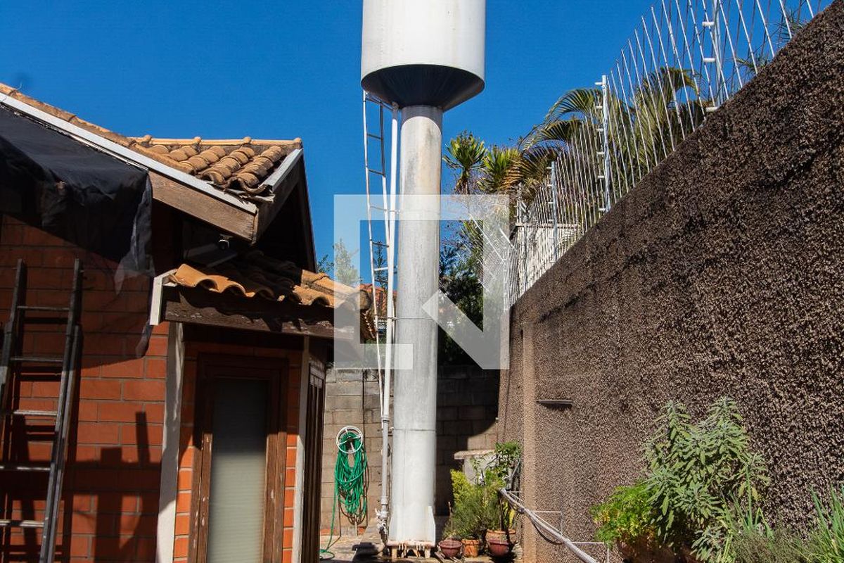Casa à Venda - Lot. Alphaville Campinas, 3 Quartos,  283 m2 em , Campinas - sp | SoloBR
