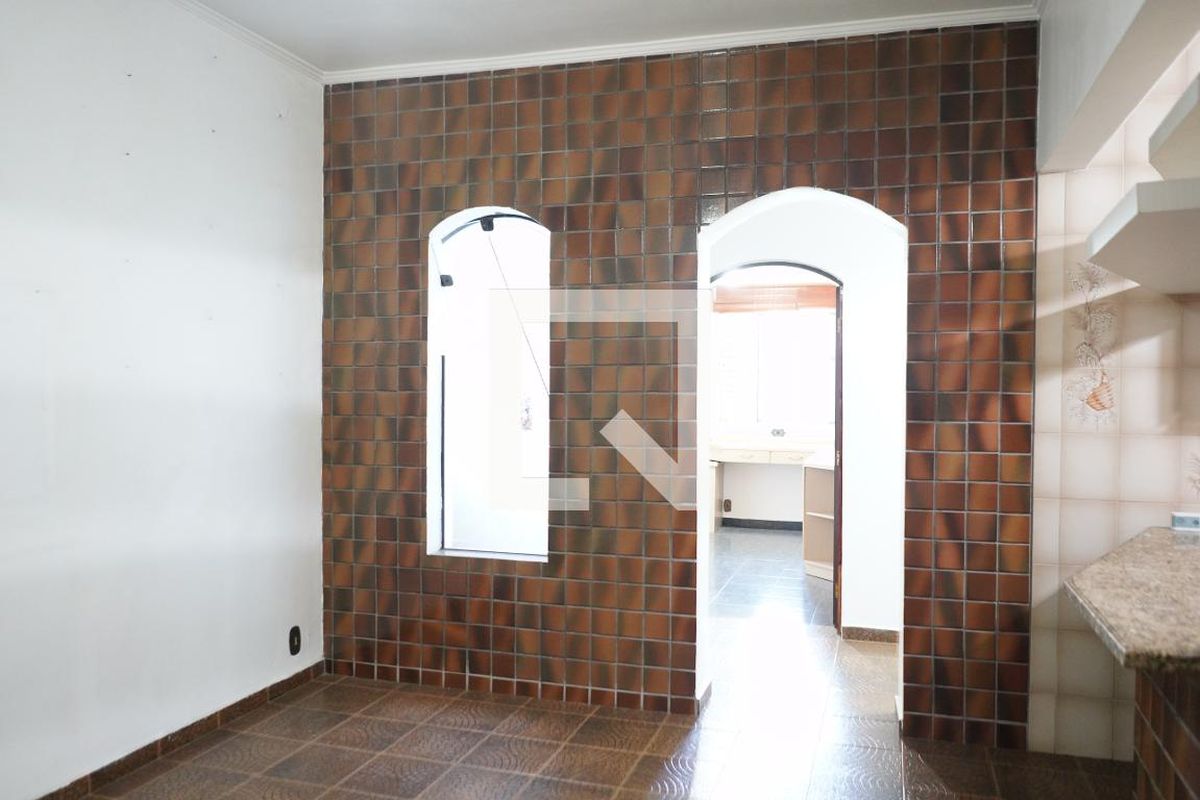 Casa, 4 quartos, 267 m² - Foto 13