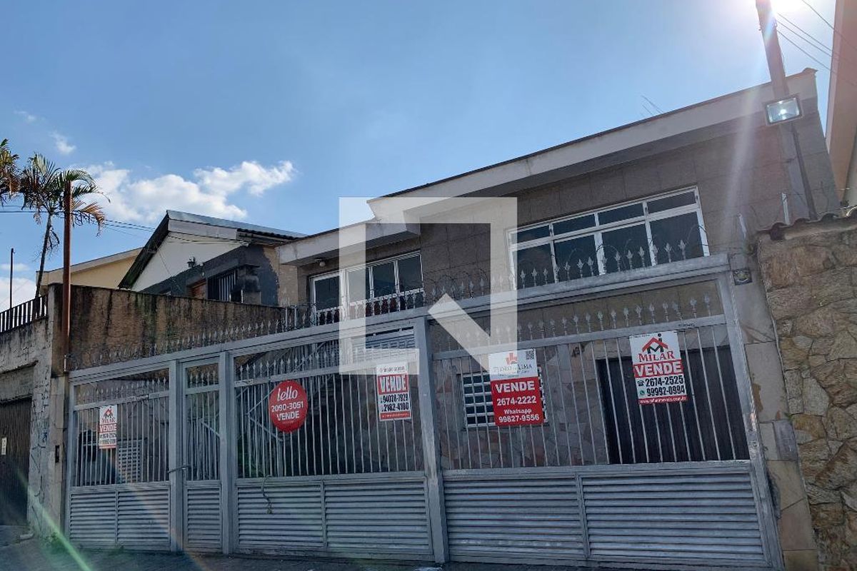 Casa, 3 quartos, 239 m² - Foto 1