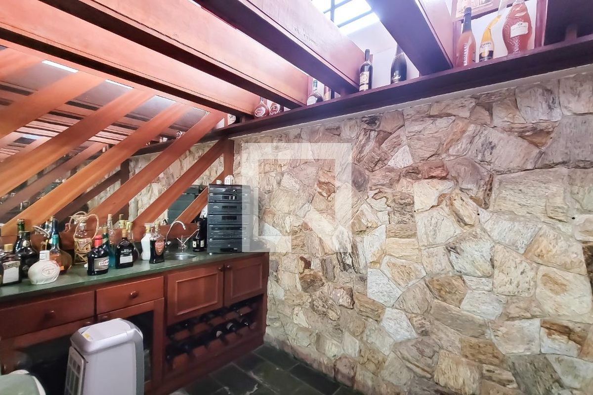 Casa à Venda - Mansões Santo Antônio, 4 Quartos,  650 m2 em , Campinas - sp | SoloBR