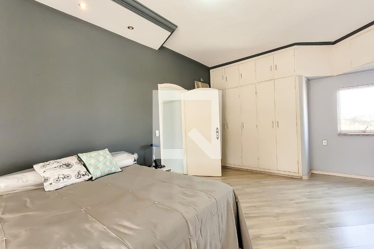 Casa à Venda - Mansões Santo Antônio, 4 Quartos,  650 m2 em , Campinas - sp | SoloBR