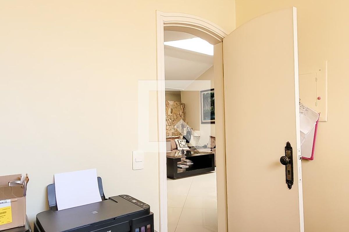Casa à Venda - Mansões Santo Antônio, 4 Quartos,  650 m2 em , Campinas - sp | SoloBR