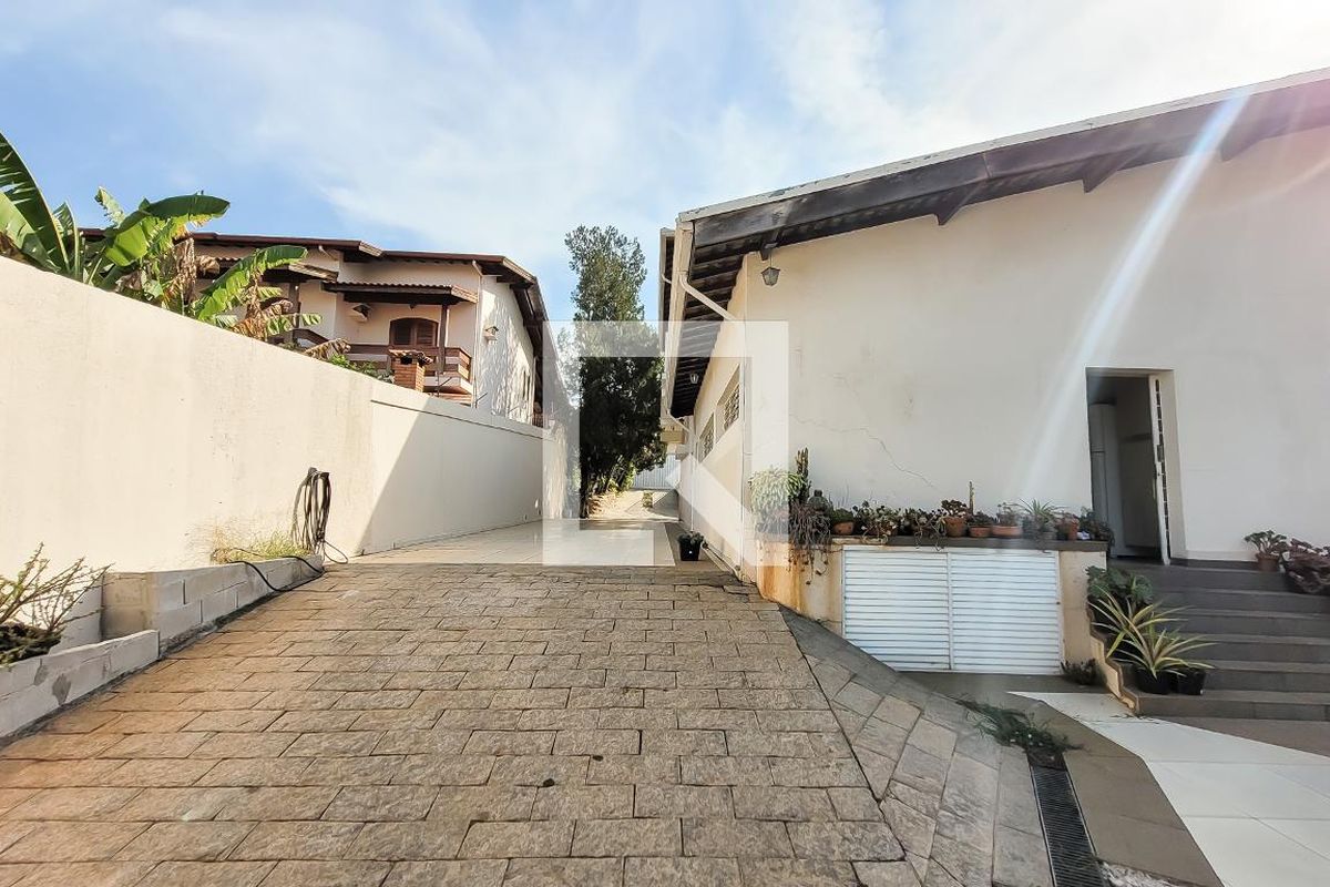 Casa à Venda - Mansões Santo Antônio, 4 Quartos,  650 m2 em , Campinas - sp | SoloBR