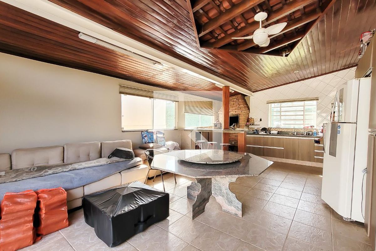Casa à Venda - Mansões Santo Antônio, 4 Quartos,  650 m2 em , Campinas - sp | SoloBR