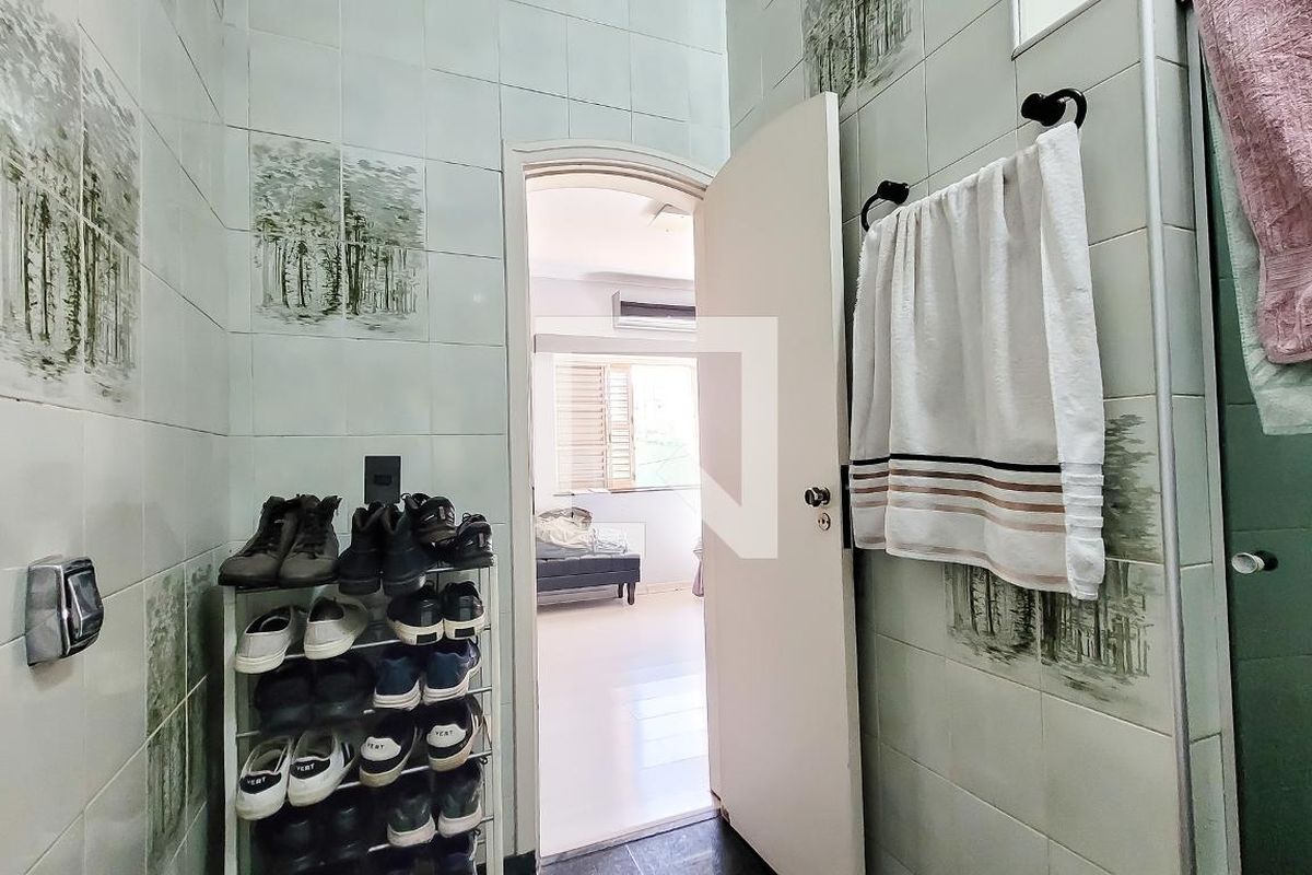 Casa à Venda - Mansões Santo Antônio, 4 Quartos,  650 m2 em , Campinas - sp | SoloBR