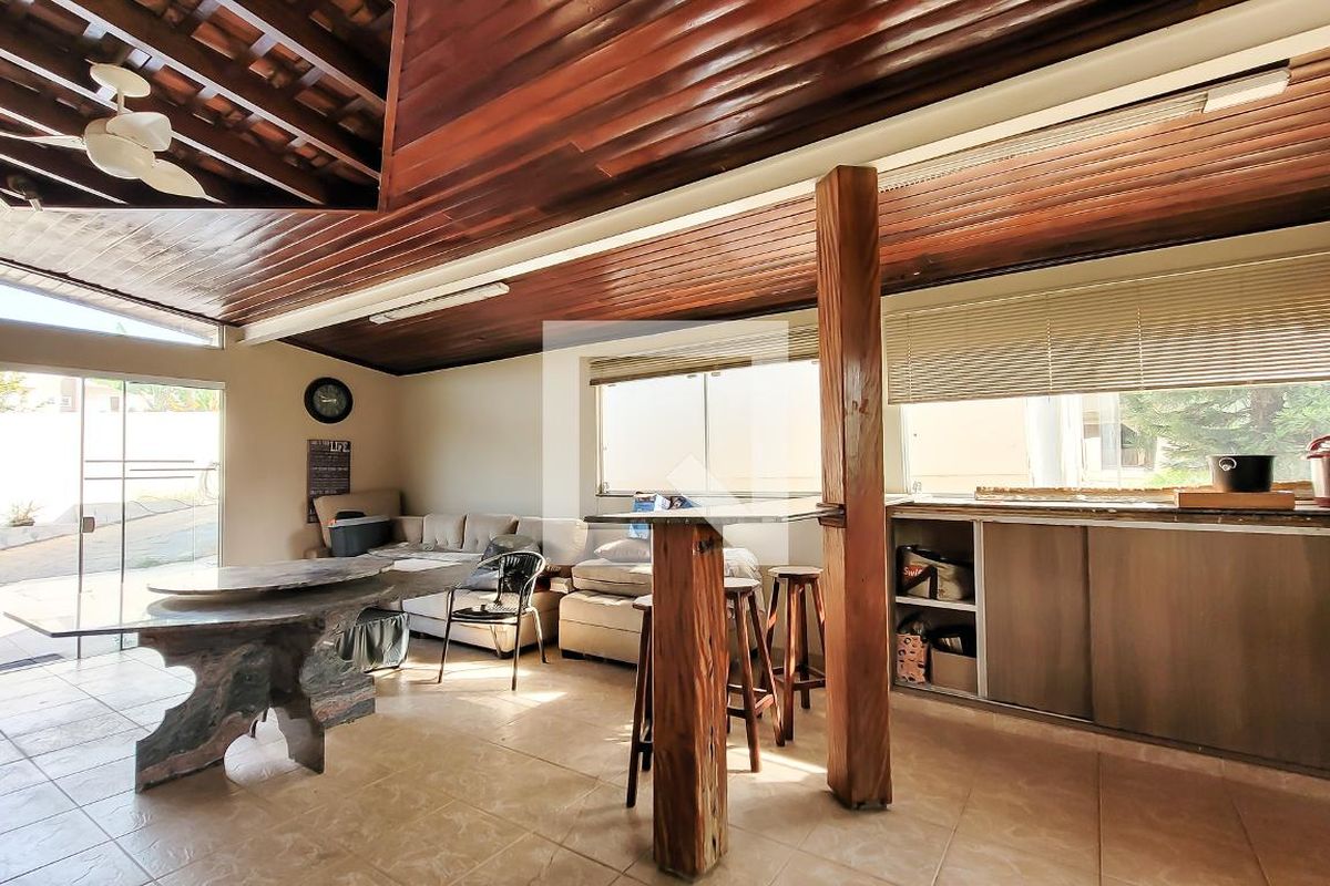 Casa à Venda - Mansões Santo Antônio, 4 Quartos,  650 m2 em , Campinas - sp | SoloBR