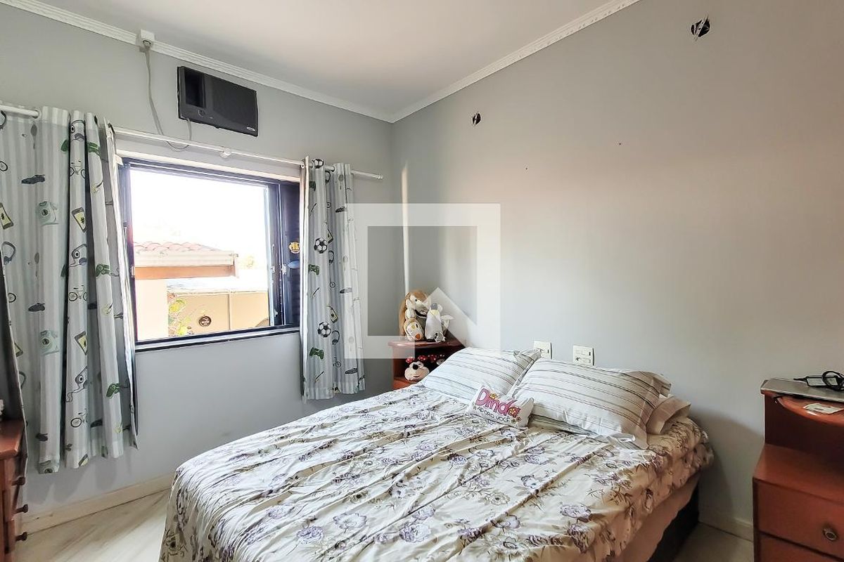 Casa à Venda - Mansões Santo Antônio, 4 Quartos,  650 m2 em , Campinas - sp | SoloBR