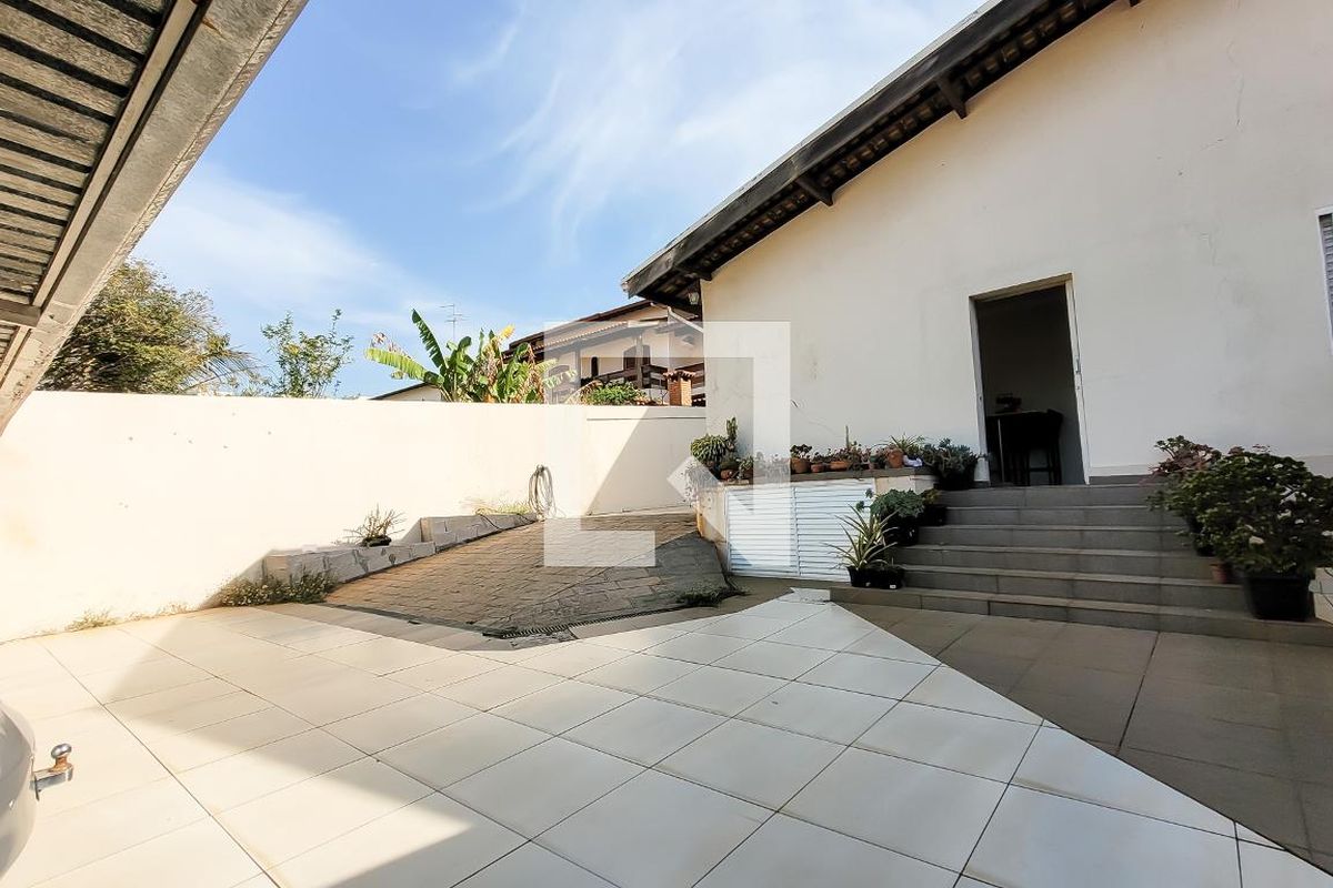 Casa à Venda - Mansões Santo Antônio, 4 Quartos,  650 m2 em , Campinas - sp | SoloBR