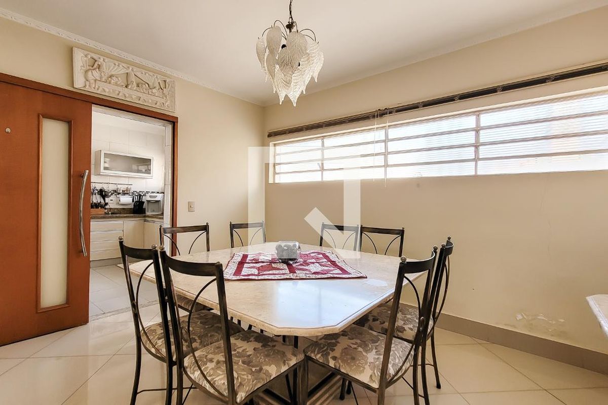 Casa à Venda - Mansões Santo Antônio, 4 Quartos,  650 m2 em , Campinas - sp | SoloBR