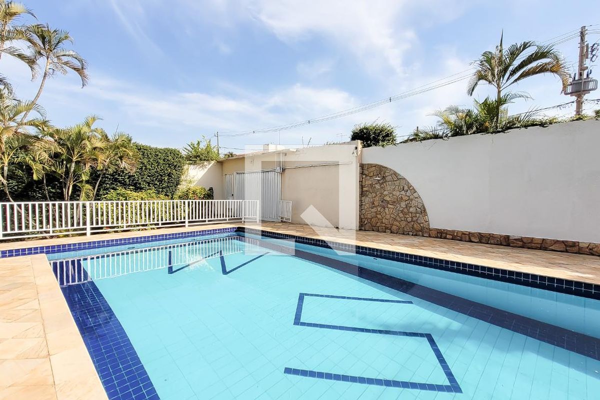Casa à Venda - Mansões Santo Antônio, 4 Quartos,  650 m2 em , Campinas - sp | SoloBR