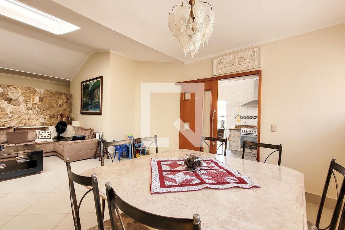 Casa à Venda - Mansões Santo Antônio, 4 Quartos,  650 m2 em , Campinas - sp | SoloBR