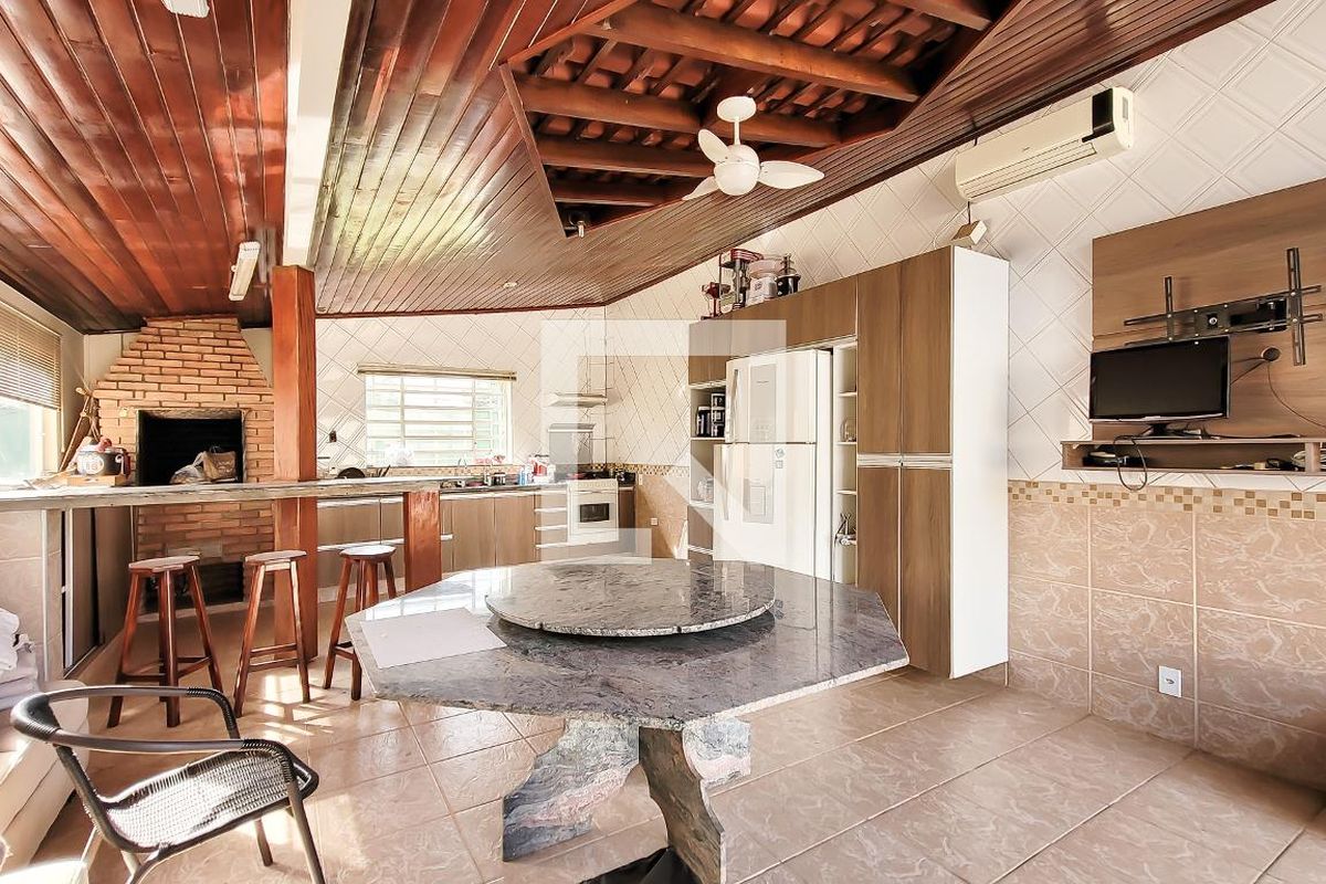 Casa à Venda - Mansões Santo Antônio, 4 Quartos,  650 m2 em , Campinas - sp | SoloBR