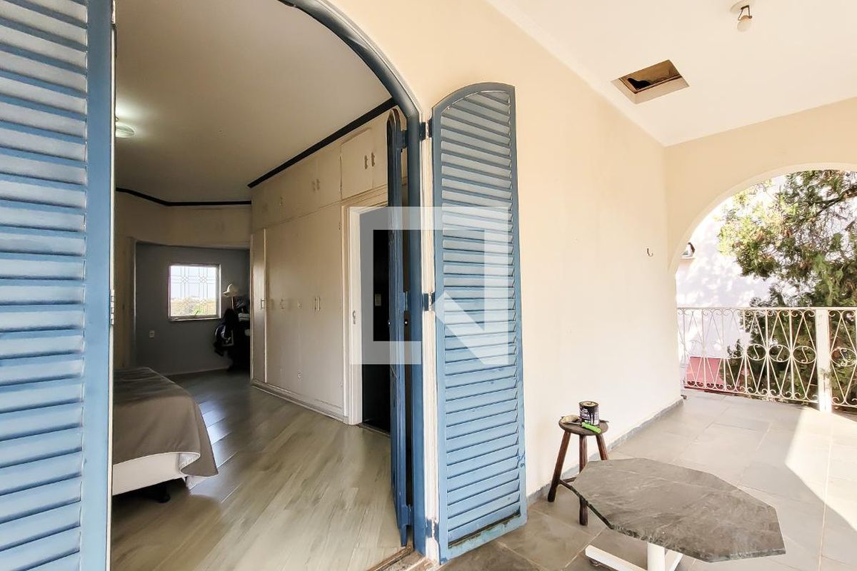 Casa à Venda - Mansões Santo Antônio, 4 Quartos,  650 m2 em , Campinas - sp | SoloBR