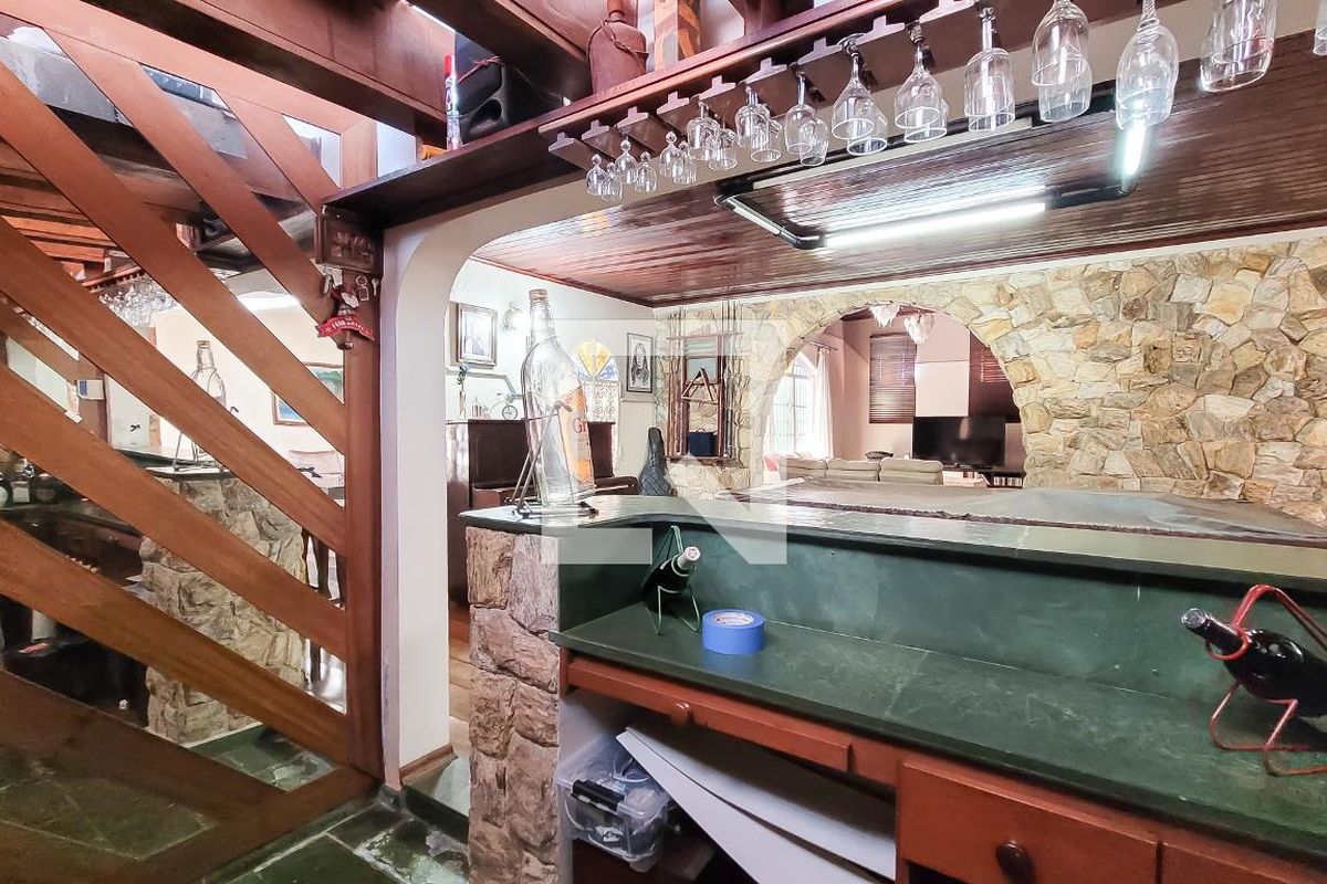 Casa à Venda - Mansões Santo Antônio, 4 Quartos,  650 m2 em , Campinas - sp | SoloBR