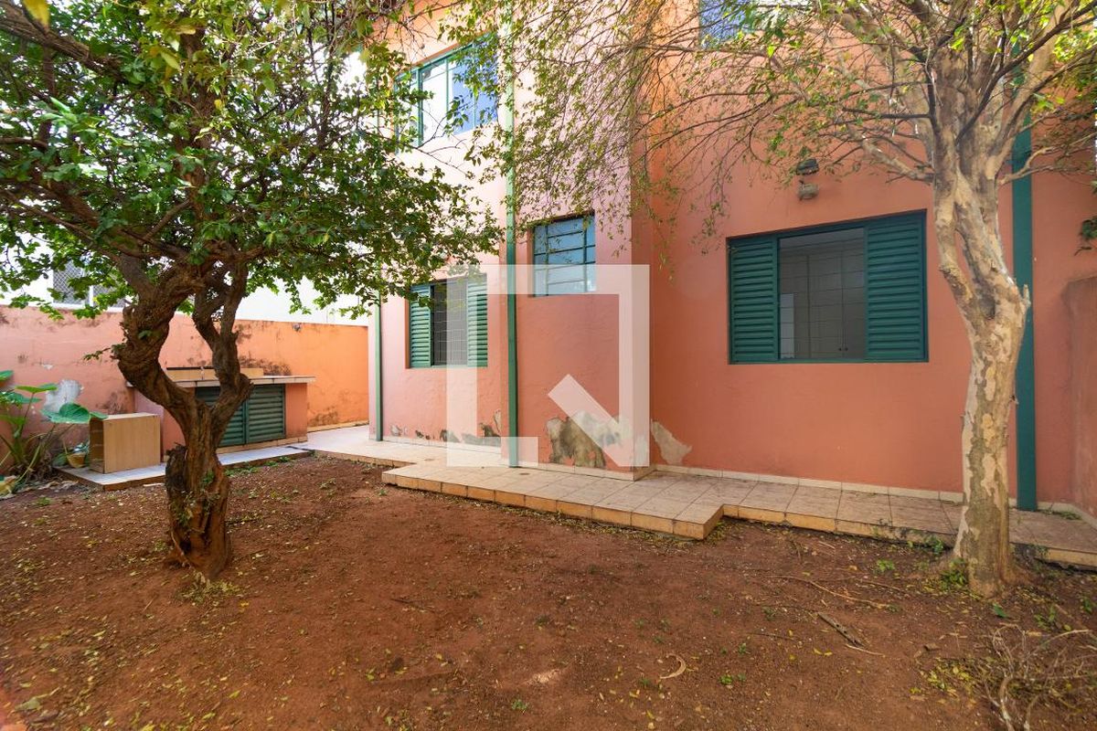 Casa à Venda - Taquaral, 3 Quartos,  257 m2 em , Campinas - sp | SoloBR